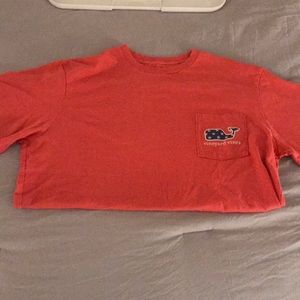 Vineyard vines men’s coral tshirt! Size small
